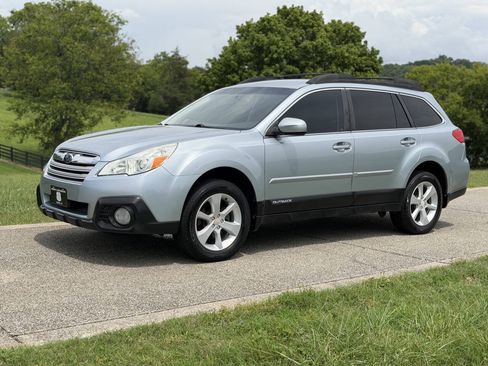 Used 2013 Subaru Outback 2.5i Premium w/ All-Weather Pkg AWD/4WD image 1