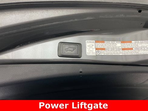 Used 2018 Toyota RAV4 XLE image 11