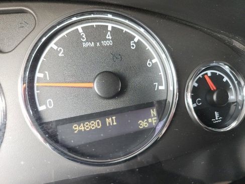 Used 2005 Chevrolet Uplander LS w/ LS Easy Order Package image 11