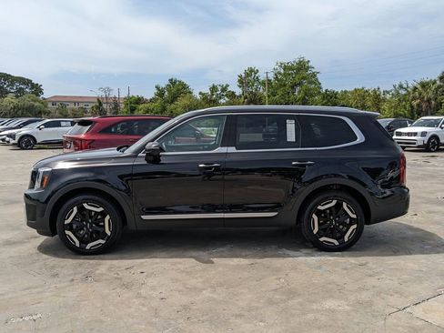 Used 2025 Kia Telluride S AWD/4WD image 5