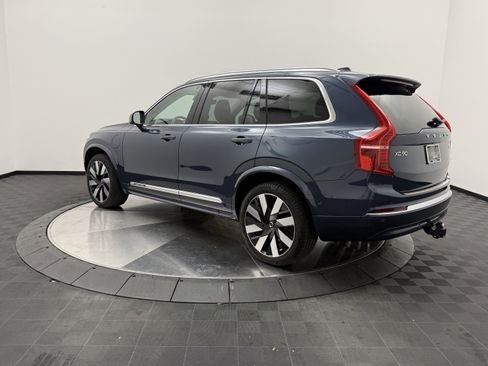 Used 2023 Volvo XC90 T8 Ultimate image 5