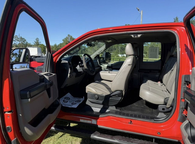 Used 2017 Ford F450 XL w/ Power Equipment Group AWD/4WD image 9