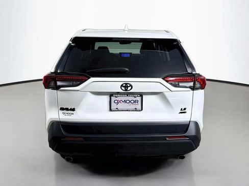 Used 2025 Toyota RAV4 LE AWD/4WD image 6