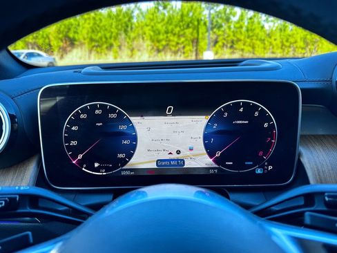 Certified 2023 Mercedes-Benz GLC 300 image 23