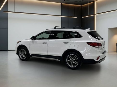 Used 2018 Hyundai Santa Fe Limited FWD image 3