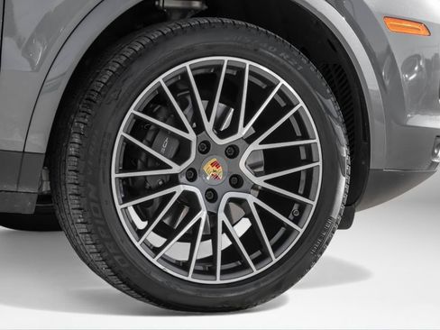 Used 2019 Porsche Cayenne image 74