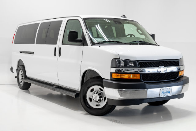 Used 2025 Chevrolet Express 3500 LT w/ LT Preferred Equipment Group RWD image 6
