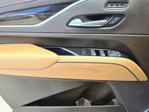 Used 2023 Cadillac Escalade Sport w/ Touring Package image 17