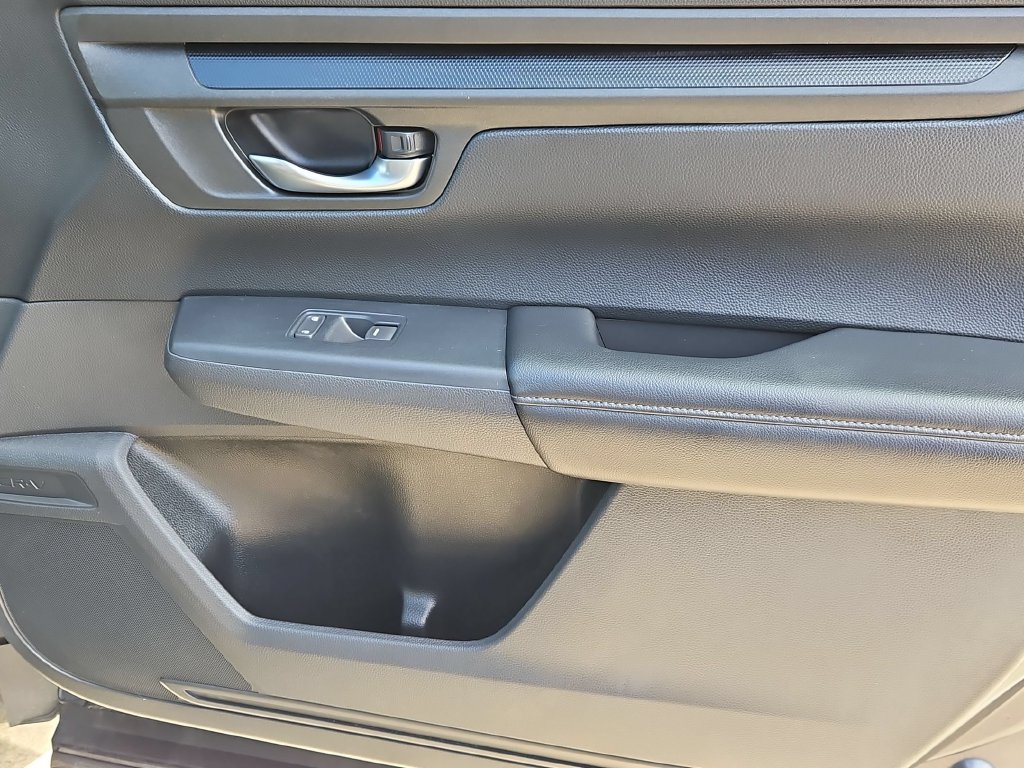 Used 2025 Honda CR-V LX image 33