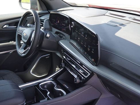 New 2025 Chevrolet Traverse LT w/ Enhanced Driving Package image 32