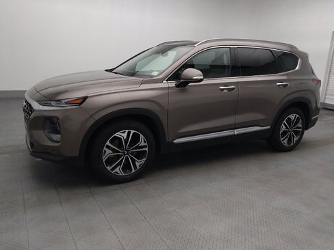 Used 2019 Hyundai Santa Fe FWD image 2