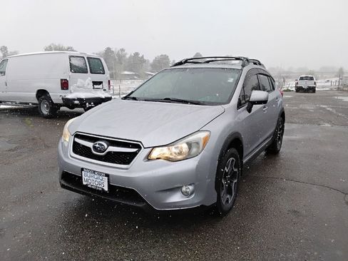 Used 2014 Subaru Crosstrek 2.0i Limited image 1