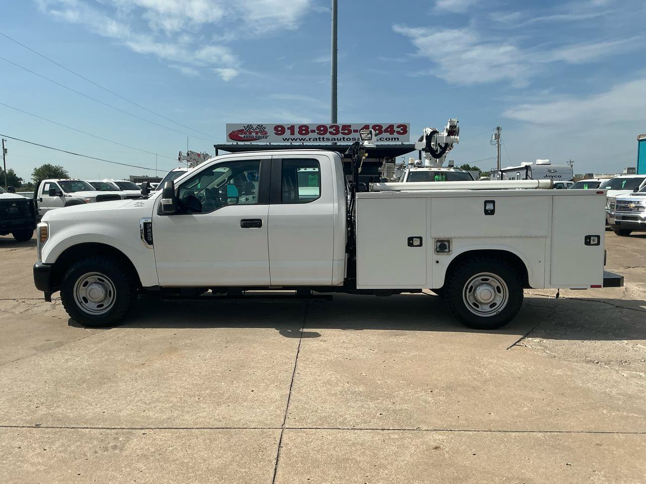 Used 2019 Ford F250 XL w/ Power Equipment Group RWD image 1