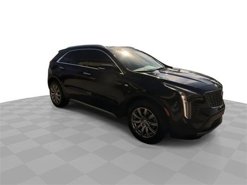 Used 2021 Cadillac XT4 Premium Luxury w/ Driver Awareness Package image 2