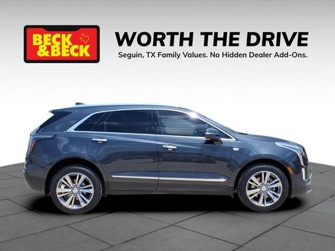 Used 2022 Cadillac XT5 Premium Luxury w/ Platinum Package FWD image 4