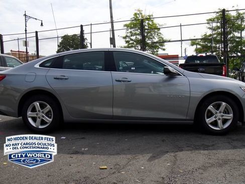 Used 2024 Chevrolet Malibu LT FWD image 3