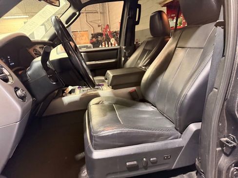 Used 2017 Ford Expedition EL Limited w/ Equipment Group 301A image 19
