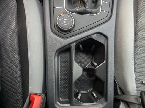 Used 2022 Volkswagen Taos S AWD/4WD image 18