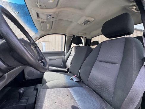 Used 2011 Chevrolet Silverado 2500 W/T w/ Snow Plow Prep Package image 16