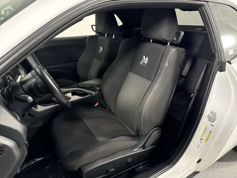 Used 2019 Dodge Challenger R/T Scat Pack w/ Driver Convenience Group image 19