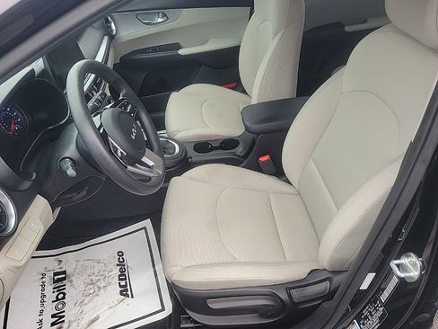 Used 2022 Kia Forte LXS image 20