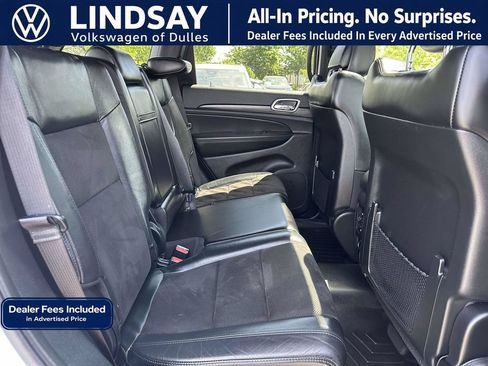 Used 2020 Jeep Grand Cherokee Altitude AWD/4WD image 13