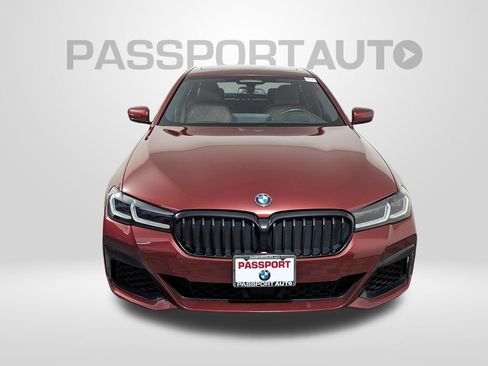 Used 2021 BMW M550i xDrive w/ Dynamic Handling Package image 9