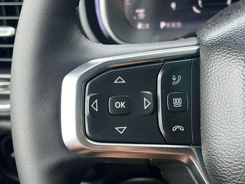 Used 2025 RAM 2500 Laramie AWD/4WD image 26