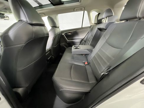 Used 2022 Toyota RAV4 Limited AWD/4WD image 24