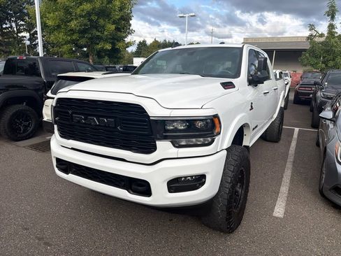 Used 2022 RAM 2500 Limited AWD/4WD image 3