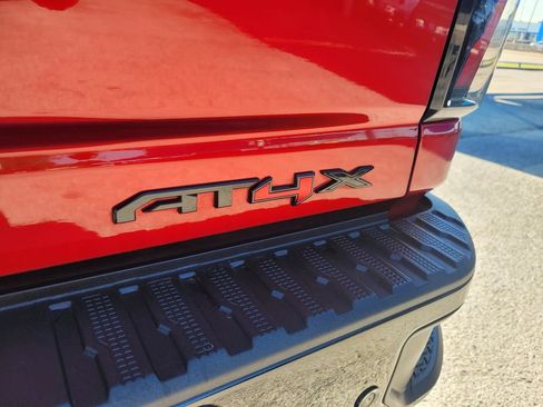 Used 2025 GMC Sierra 2500 AT4X AWD/4WD image 12