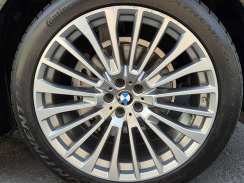 Used 2021 BMW X7 xDrive40i w/ Executive Package 2 image 52