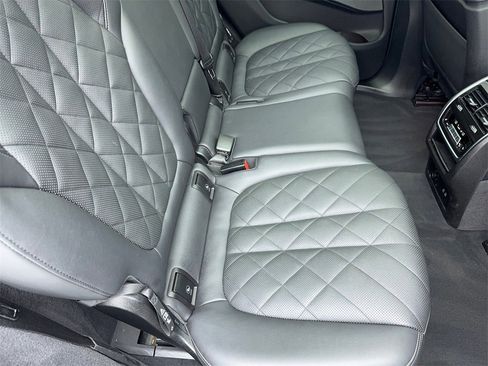 Used 2024 BMW X7 xDrive40i image 51