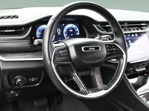 Used 2021 Jeep Grand Cherokee L Limited AWD/4WD image 13
