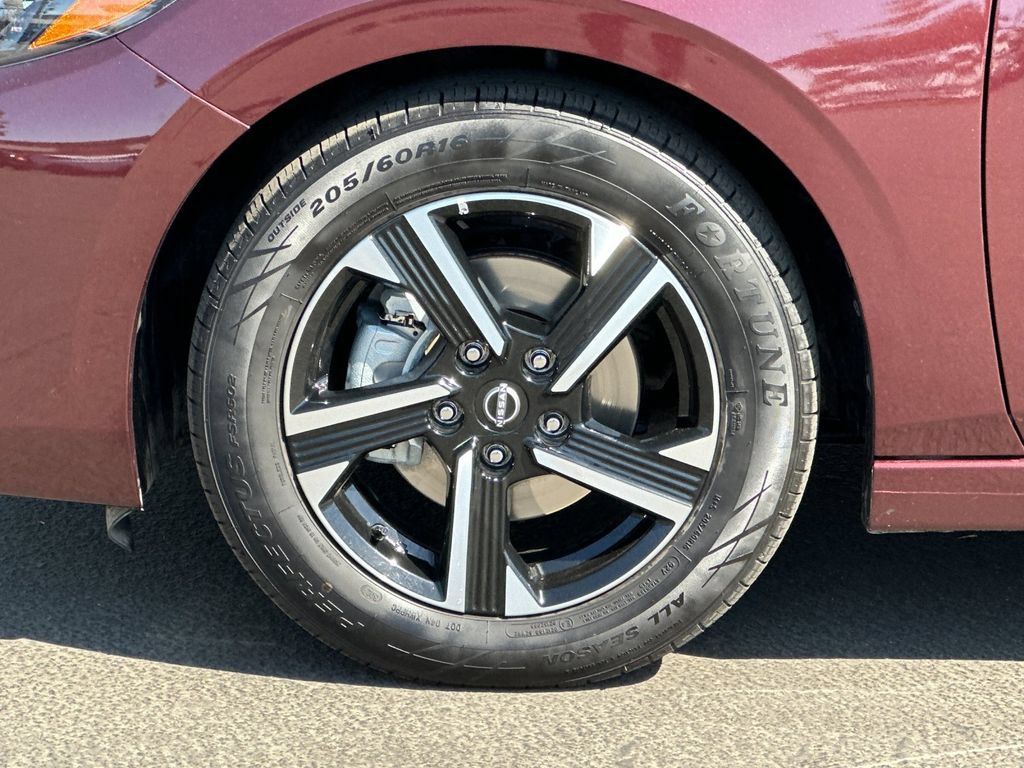 Used 2025 Nissan Sentra SV FWD image 23