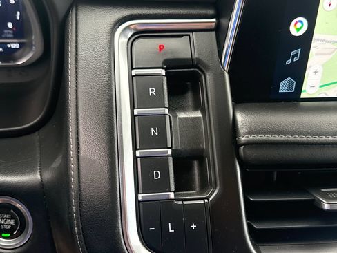 Certified 2022 Chevrolet Suburban LT AWD/4WD image 23