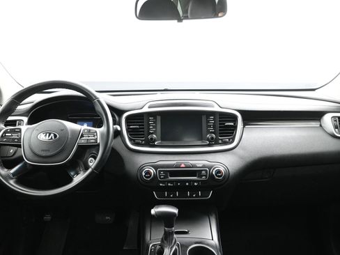 Used 2020 Kia Sorento LX w/ LX I4 Convenience Package image 20