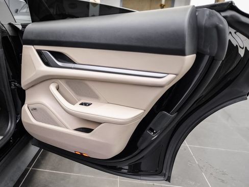 Used 2025 Porsche Taycan RWD image 40