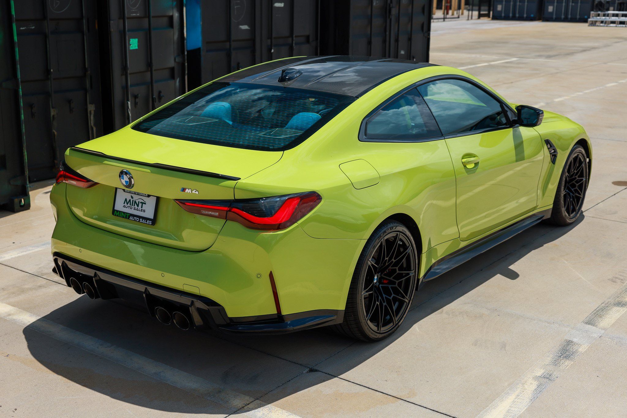 Used 2021 BMW M4 Coupe w/ Executive Package RWD image 15