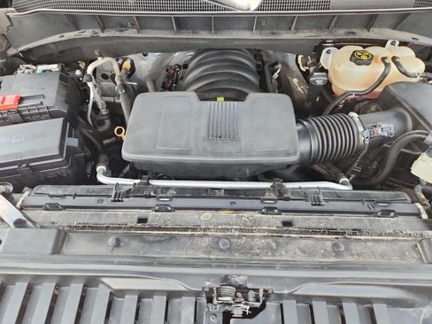 Used 2019 Chevrolet Silverado 1500 LT w/ Texas Edition RWD image 13