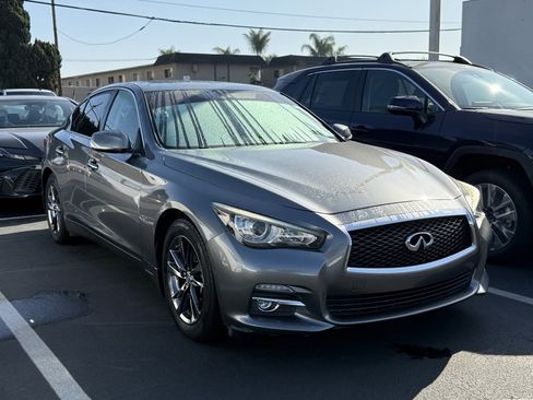 Used 2017 INFINITI Q50 Signature Edition w/ Cargo Package (L95) image 1
