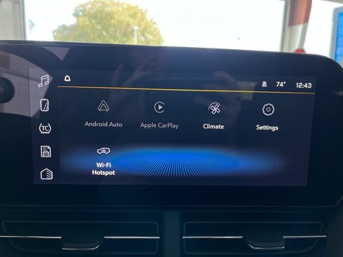 New 2026 Chevrolet Trax LT w/ Sunroof Package FWD image 21