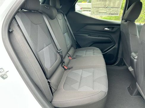 New 2027 Chevrolet Bolt LT w/ Comfort Package FWD image 24