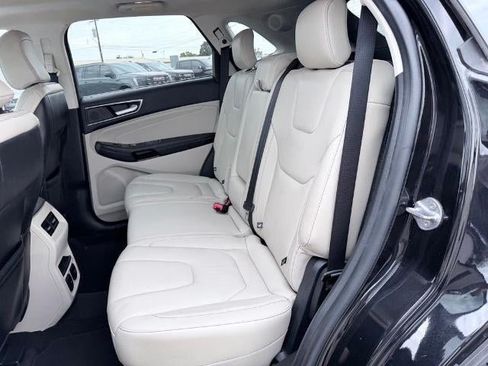 Used 2020 Ford Edge Titanium w/ Cargo Accessory Package FWD image 10