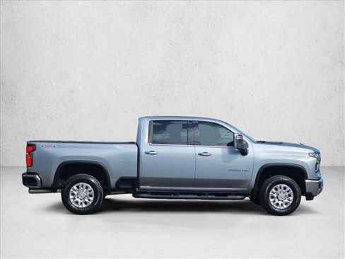 Certified 2025 Chevrolet Silverado 2500 LTZ AWD/4WD image 9