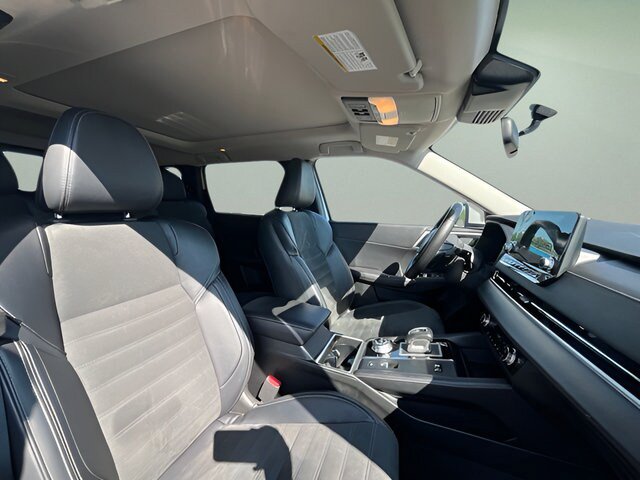 Used 2024 Mitsubishi Outlander SE AWD/4WD image 35