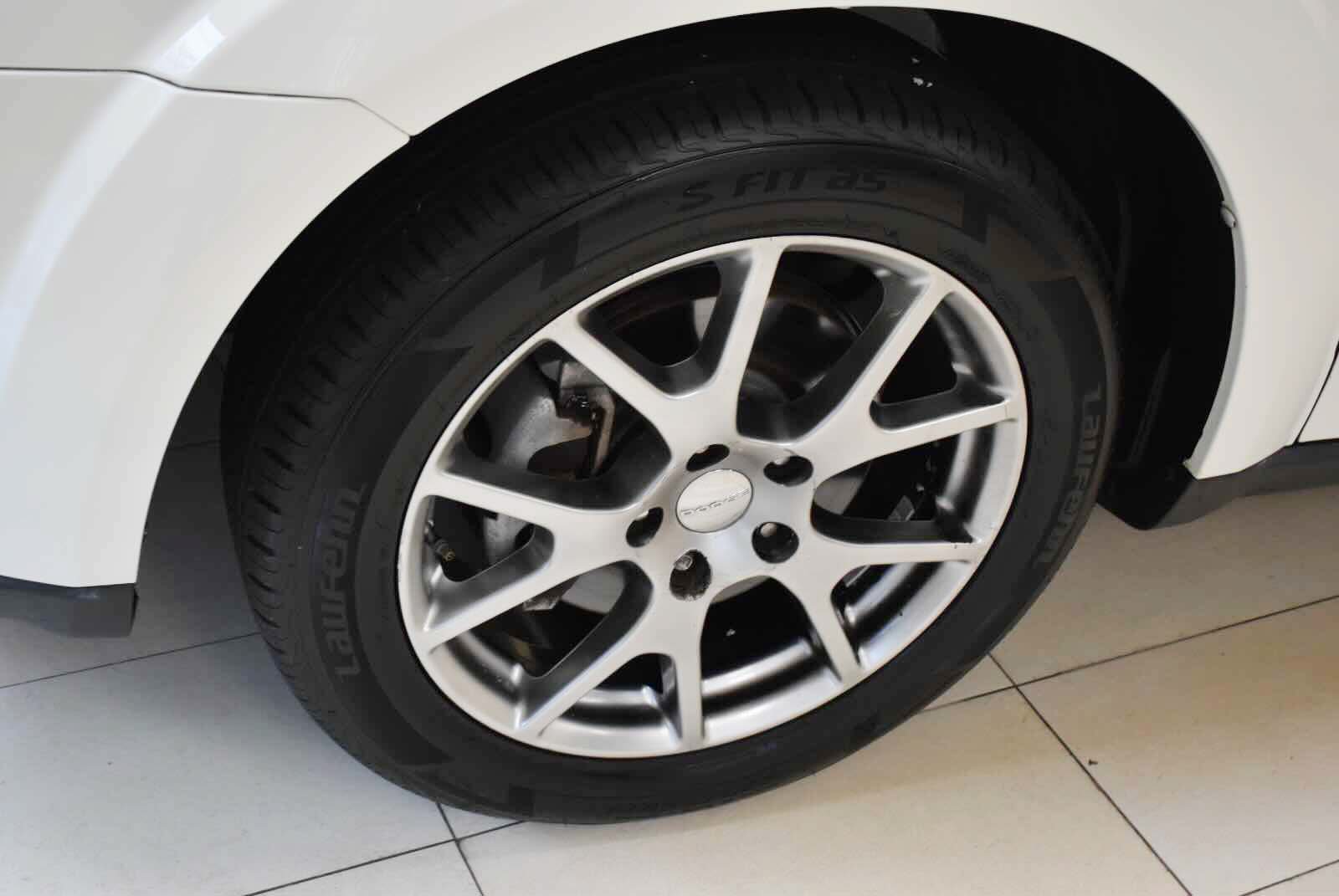 Used 2017 Dodge Journey GT FWD image 37