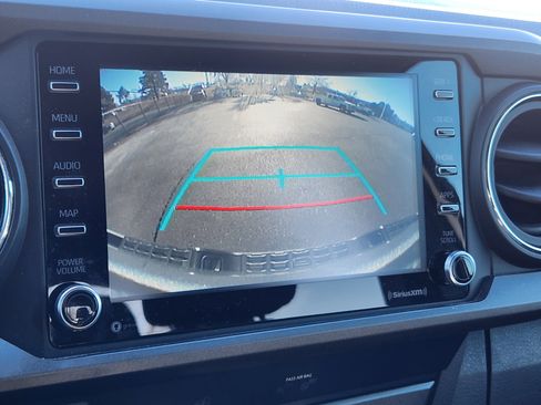 Used 2020 Toyota Tacoma TRD Off-Road image 22