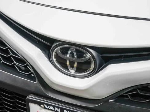 Certified 2023 Toyota Camry SE image 8