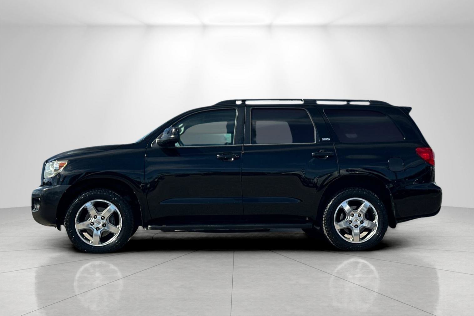 Used 2012 Toyota Sequoia SR5 w/ Sport Appearance Pkg RWD image 6